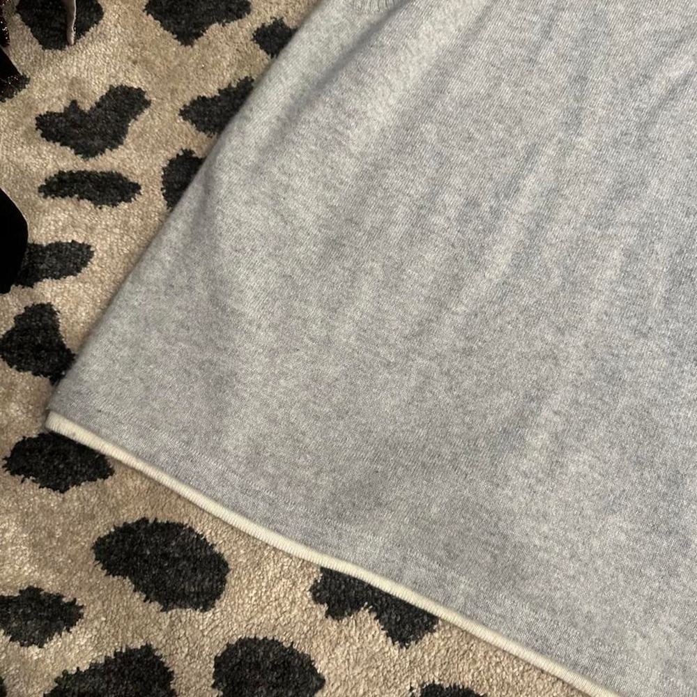 Cashmere Top - Picture 3 of 4